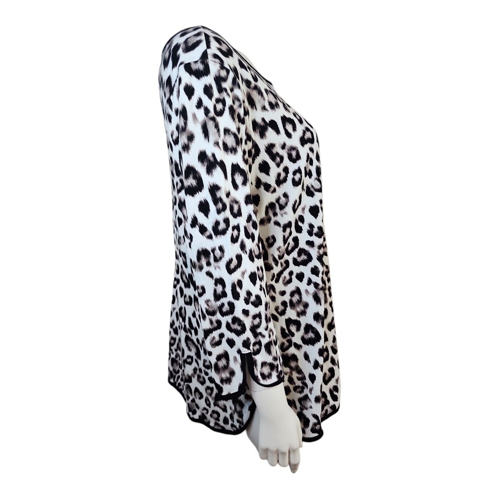 Chicos Top Size 3 Womens XL Brown White Black Animal Print Casual Stretch - Picture 4 of 8